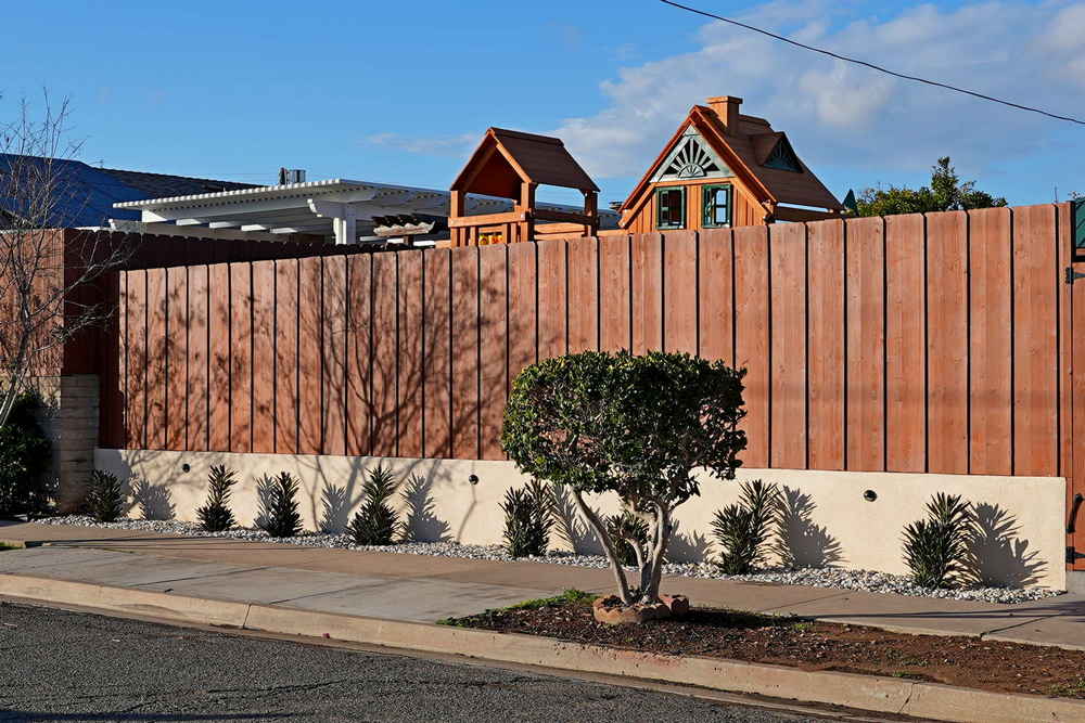 When to Schedule Routine Maintenance to Extend the Life of Your Home's Exterior